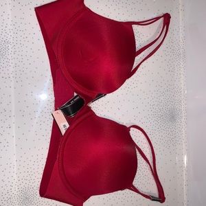 Red push-up bra